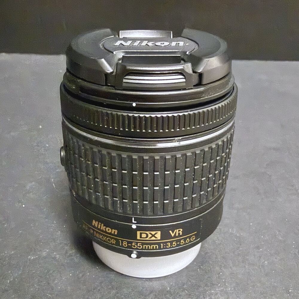 Nikon AF-P DX NIKKOR 18-55mm f/3.5-5.6G VR Lens F-Mount with Caps
